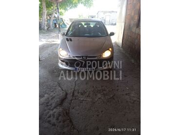 Peugeot 206 2.0 hdi, 850 €, 2001. Hečbek, Dizel | 1997 cm3, 417.598 km, 66kW (90 KS), Manuelni 5 brzina, 2/3 vrata, 5 sedišta, Ruma