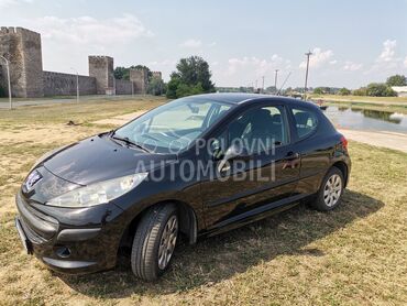 Peugeot 207, 2.200 €, 2006. Hečbek, Benzin | 1360 cm3, 230.180 km, 55kW (75 KS), Manuelni 5 brzina, 2/3 vrata, 5 sedišta, Smederevo