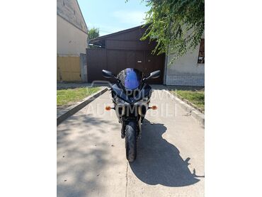 Kawasaki Zx6r 636 (može zamena), 3.600 €, 2003. , 636 cm3, 42.000 km, 89kW (121 KS), Sport / Super sport, Mol