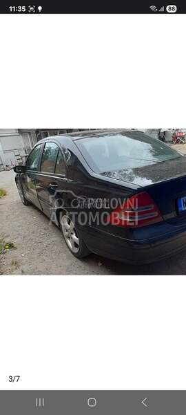 zadnji branik za Mercedes Benz C 160, C 180, C 200 ... od 2001. do 2006. god.