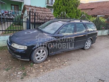 Opel Vectra B, 400 €, 2002. Karavan, Benzin + Gas (TNG) | 1600 cm3, 300.000 km, 74kW (101 KS), Manuelni 5 brzina, 4/5 vrata, 5 sedišta, Vučje