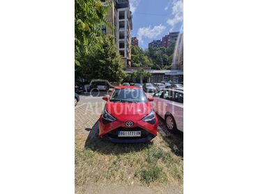 Toyota Aygo 1.0, 9.500 €, 2019. Hečbek, Benzin | 998 cm3, 56.000 km, 53kW (72 KS), Automatski / poluautomatski, 4/5 vrata, 5 sedišta, Beograd