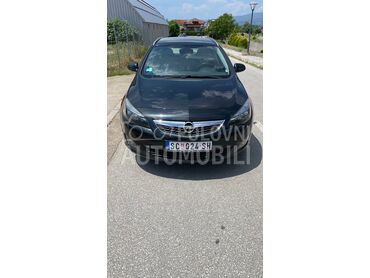 Opel Astra J 1.4 Sport Tourer-, 6.750 €, 2012. Karavan, Benzin | 1364 cm3, 137.956 km, 103kW (140 KS), Manuelni 6 brzina, 4/5 vrata, 5 sedišta, Surdulica