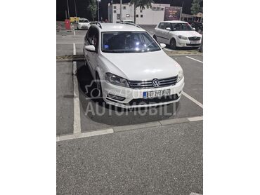 Volkswagen Passat B7 2.0 R-line DSG 4x4 (može zamena), 8.800 €, 2014. Karavan, Dizel | 1968 cm3, 297.000 km, 130kW (177 KS), Automatski / poluautomatski, 4/5 vrata, 5 sedišta, Beograd