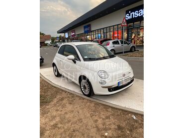 Fiat 500, 5.150 €, 2011. Hečbek, Benzin | 1242 cm3, 235.174 km, 51kW (69 KS), Manuelni 5 brzina, 2/3 vrata, 4 sedišta, Aleksandrovac (Žabari)