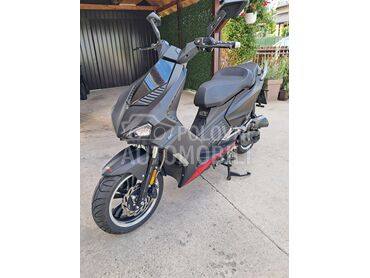 Peda ET, 1.150 €, 2024. , 50 cm3, 2.700 km, 3kW (4 KS), Scooter, Ub