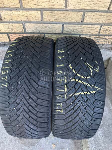 Continental 225/45 R17 Zimska