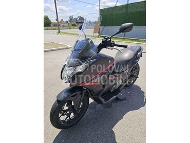 Honda integra 750, 5.400 €, 2014. , 745 cm3, 60.000 km, 40kW (55 KS), Scooter, Lajkovac (Varoš)