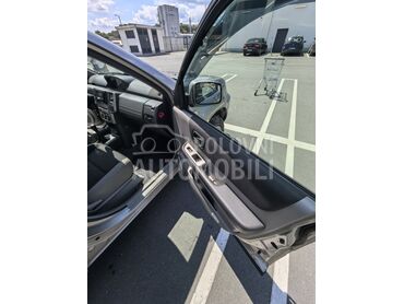 Nissan X-Trail T30, 6.000 €, 2005. Džip/SUV, Benzin | 1998 cm3, 260.000 km, 103kW (140 KS), Manuelni 5 brzina, 4/5 vrata, 5 sedišta, Gornji Milanovac