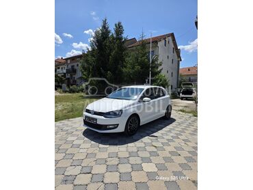 Volkswagen Polo, 4.800 €, 2010. Hečbek, Benzin | 1390 cm3, 302.403 km, 63kW (86 KS), Manuelni 5 brzina, 4/5 vrata, 5 sedišta, Niš