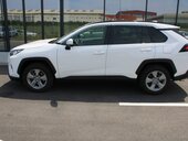 Toyota RAV 4 2.5 Hybrid (može zamena)