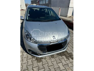 Peugeot 208 1.2 pure tech, 5.500 €, 2017. Hečbek, Benzin | 1199 cm3, 100.190 km, 60kW (82 KS), Manuelni 5 brzina, 4/5 vrata, 5 sedišta, Kragujevac