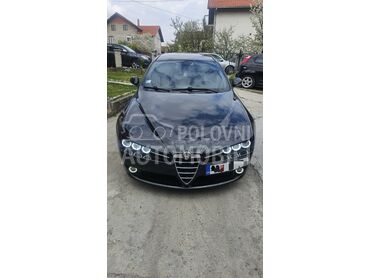Alfa Romeo 159 TI (može zamena), 4.900 €, 2009. Karavan, Dizel | 2387 cm3, 325.800 km, 147kW (200 KS), Automatski / poluautomatski, 4/5 vrata, 5 sedišta, Čačak