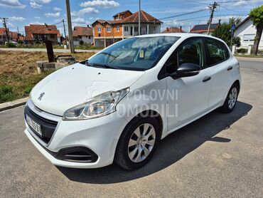 Peugeot 208 1.6, 3.650 €, 2016. , 210.000 km, Dostavni kombi do 3.5t, Dizel, 1560 cm3, Manuelni menjač, Ub