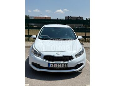 Kia cee`d, 6.100 €, 2013. Hečbek, Dizel | 1396 cm3, 224.840 km, 66kW (90 KS), Manuelni 6 brzina, 4/5 vrata, 5 sedišta, Novi Sad