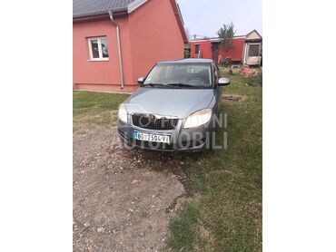 Škoda Fabia 1.4, 2.100 €, 2008. Karavan, Benzin + Gas (TNG) | 1400 cm3, 290.000 km, 63kW (86 KS), Manuelni 5 brzina, 4/5 vrata, 5 sedišta, Lazarevac