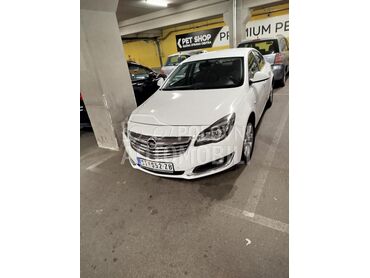Opel Insignia (može zamena), 8.000 €, 2014. Limuzina, Dizel | 1956 cm3, 258.000 km, 103kW (140 KS), Manuelni 6 brzina, 4/5 vrata, 5 sedišta, Kragujevac