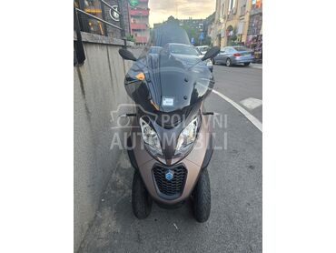 Piaggio MP3 500 HPE ABS ADVANCED (može zamena), 7.500 €, 2021. , 500 cm3, 8.300 km, 32kW (44 KS), Scooter, Beograd