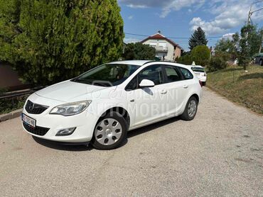 Opel Astra J, 4.300 €, 2011. Karavan, Benzin | 1398 cm3, 116.226 km, 74kW (101 KS), Manuelni 5 brzina, 4/5 vrata, 5 sedišta, Kragujevac