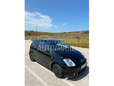 Citroen C2, 2.500 €, 2006. Hečbek, Dizel | 1398 cm3, 190.550 km, 50kW (68 KS), Manuelni 5 brzina, 2/3 vrata, 4 sedišta, Aleksinac