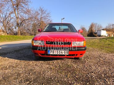 Audi 80 1.8 s, 880 €, 1988. Limuzina, Benzin + Gas (TNG) | 1760 cm3, 335.000 km, 66kW (90 KS), Manuelni 5 brzina, 4/5 vrata, 5 sedišta, Novi Sad