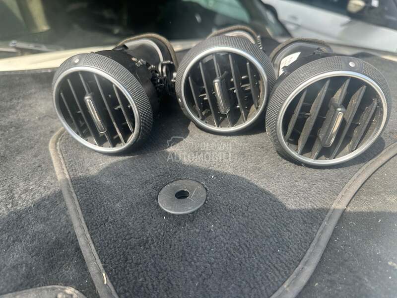 Otvori ventilacije za Audi A3 od 2004. do 2010. god.