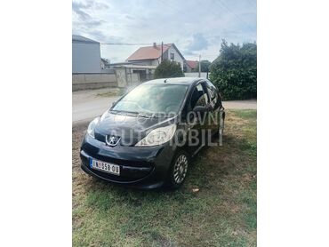 Peugeot 107, 1.850 €, 2007. Hečbek, Benzin | 998 cm3, 263.617 km, 50kW (68 KS), Manuelni 5 brzina, 2/3 vrata, 4 sedišta, Ljukovo