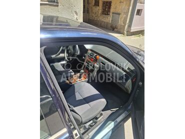 Mercedes Benz E 220 w210, 2.100 €, 2001. Limuzina, Dizel | 2148 cm3, 500.000 km, 105kW (143 KS), Manuelni 6 brzina, 4/5 vrata, 5 sedišta, Vladičin Han