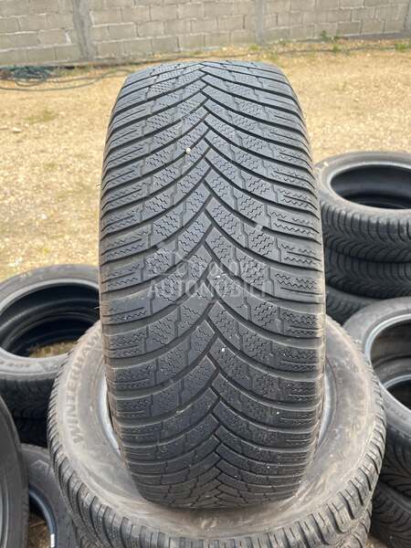 Firestone 235/55 R18 Zimska