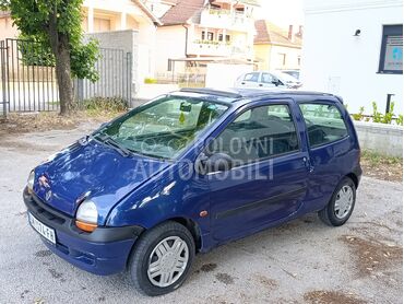 Renault Twingo d.u.g.o.r.e.g, 1.300 €, 1999. Hečbek, Benzin | 1149 cm3, 321.456 km, 43kW (58 KS), Manuelni 5 brzina, 2/3 vrata, 4 sedišta, Čačak
