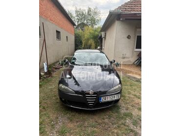 Alfa Romeo 147 JTDM, 1.700 €, 2007. Hečbek, Dizel | 1910 cm3, 293.023 km, 88kW (120 KS), Manuelni 5 brzina, 4/5 vrata, 5 sedišta, Žitište