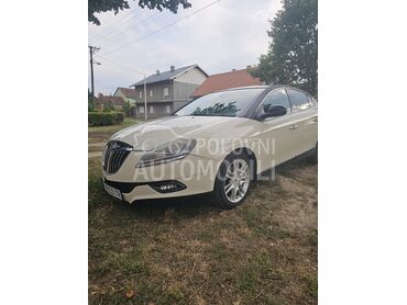 Lancia Delta tjet (može zamena), 2.400 €, 2009. Hečbek, Benzin + Gas (TNG) | 1360 cm3, 196.000 km, 111kW (151 KS), Manuelni 6 brzina, 4/5 vrata, 5 sedišta, Šajkaš