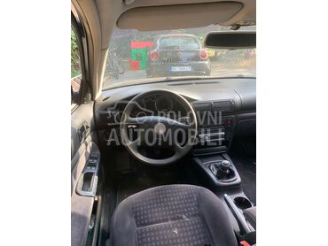 Volkswagen Passat B5.5 1.9 tdi, 2.400 €, 2001. Karavan, Dizel | 1896 cm3, 358.000 km, 74kW (101 KS), Automatski / poluautomatski, 4/5 vrata, 5 sedišta, Beograd