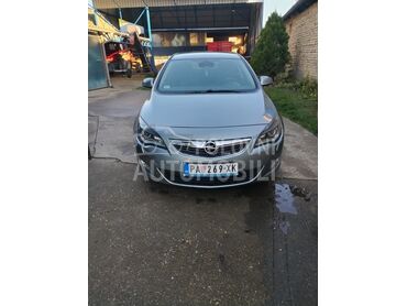 Opel Astra J 1.7 cdti, 4.300 €, 2010. Hečbek, Dizel | 1686 cm3, 175.326 km, 81kW (110 KS), Manuelni 6 brzina, 4/5 vrata, 5 sedišta, Padina