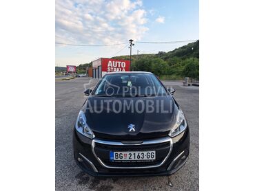 Peugeot 208 1.6 BlueHDI, 6.100 €, 2016. Hečbek, Dizel | 1560 cm3, 230.000 km, 55kW (75 KS), Manuelni 5 brzina, 4/5 vrata, 5 sedišta, Beograd