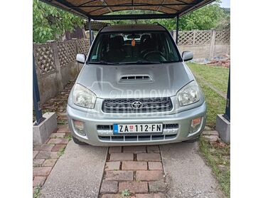 Toyota RAV 4 2.0 D4D, 4.600 €, 2003. Džip/SUV, Dizel | 1995 cm3, 325.148 km, 85kW (116 KS), Manuelni 5 brzina, 4/5 vrata, 5 sedišta, Zvezdan