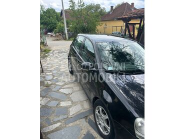 Volkswagen Golf 5 1.9 tdi (može zamena), 3.300 €, 2006. Hečbek, Dizel | 1896 cm3, 250.000 km, 77kW (105 KS), Manuelni 5 brzina, 4/5 vrata, 5 sedišta, Brus