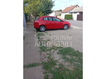 Fiat Bravo 1.4. 16v, 3.499 €, 2008. Hečbek, Benzin | 1368 cm3, 225.000 km, 66kW (90 KS), Manuelni 6 brzina, 4/5 vrata, 5 sedišta, Ada