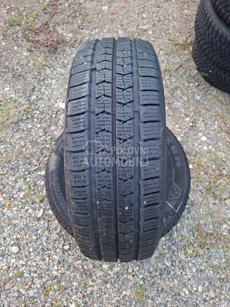 Nexen 215/65 R16 Zimska