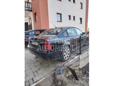 Volkswagen Passat B5 (može zamena), 950 €, 1997. Limuzina, Dizel | 1896 cm3, 380.000 km, 81kW (110 KS), Manuelni 5 brzina, 4/5 vrata, 5 sedišta, Braće Jerković