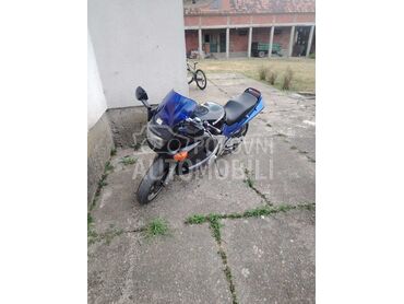 Kawasaki zzr 600 (može zamena), 999 €, 1993. , 599 cm3, 11.111 km, 70kW (95 KS), Sport / Super sport, Lipar