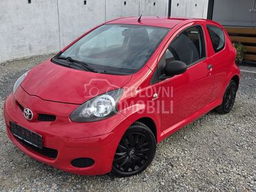 Toyota Aygo 1.0b t.o.p, 2.150 €, 2009. Hečbek, Benzin | 998 cm3, 152.000 km, 50kW (68 KS), Manuelni 5 brzina, 2/3 vrata, 4 sedišta, Alibunar