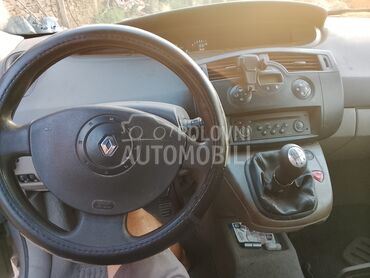 Renault Scenic 1.5dci (može zamena), 1.300 €, 2004. Monovolumen (MiniVan), Dizel | 1461 cm3, 269.872 km, 74kW (101 KS), Manuelni 5 brzina, 4/5 vrata, 5 sedišta, Lebane