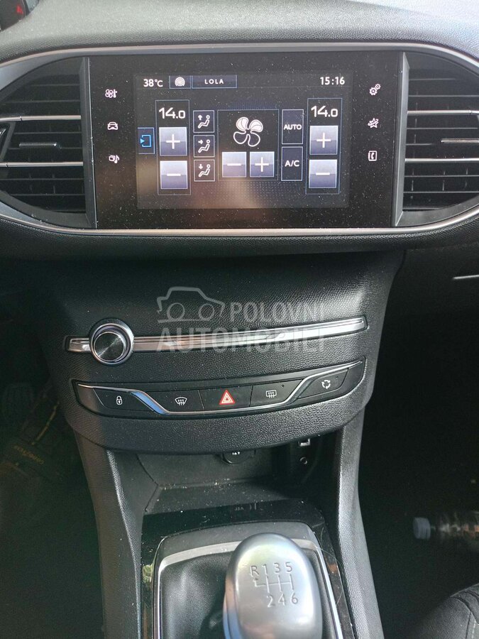 Kasetofon za Peugeot 308 od 2013. do 2019. god.