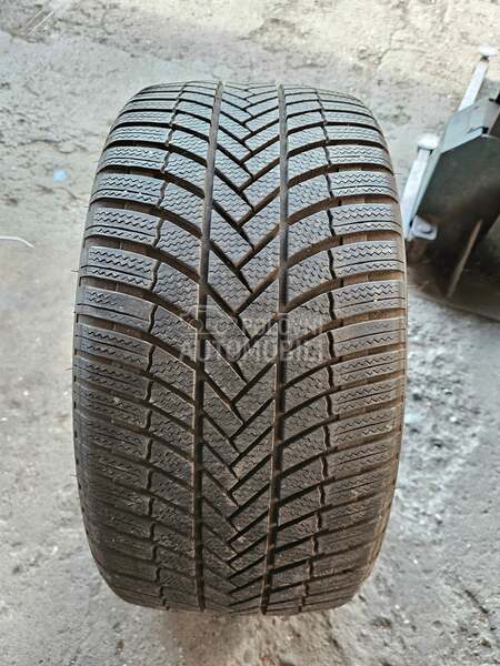 Bridgestone 275/40 R19 Sve sezone