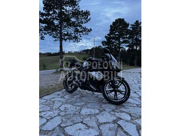 Yamaha YZF R125, 2.800 €, 2009. , 125 cm3, 46.000 km, 11kW (15 KS), Sport / Super sport, Valjevo
