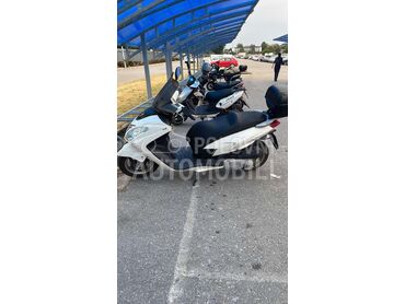 Malaguti Blog 125, 850 €, 2010. , 125 cm3, 25.000 km, 9kW (12 KS), Scooter, Kragujevac