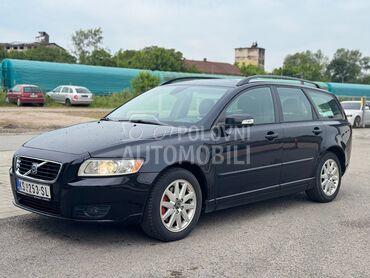 Volvo V50 2.0D, 3.990 €, 2008. Karavan, Dizel | 1998 cm3, 242.000 km, 100kW (136 KS), Manuelni 6 brzina, 4/5 vrata, 5 sedišta, Kruševac