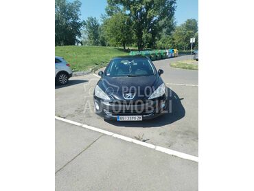 Peugeot 308 HDI, 2.700 €, 2008. Hečbek, Dizel | 1560 cm3, 355.000 km, 66kW (90 KS), Manuelni 5 brzina, 4/5 vrata, 5 sedišta, Surčin