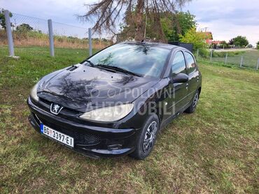 Peugeot 206 (može zamena), 1.350 €, 2003. Hečbek, Benzin | 1360 cm3, 270.000 km, 55kW (75 KS), Manuelni 5 brzina, 4/5 vrata, 5 sedišta, Beograd